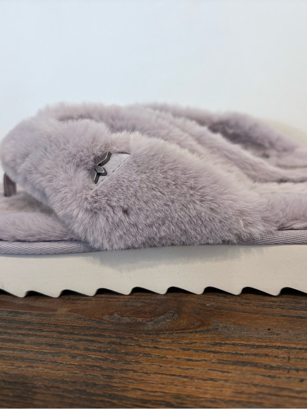 Cozy Koolabura by Ugg Faux Fur Lavender Flip Flop Slippers - Women's - Picture 2 of 6